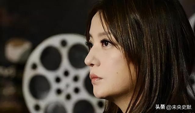 “封杀	”4年后	，49岁赵薇财力现状被扒，结果估计和你想得不一样
