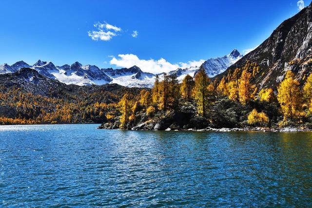 赏秋自驾，10月-11月适合去的7条自驾线路，风光多样，秋景宜人