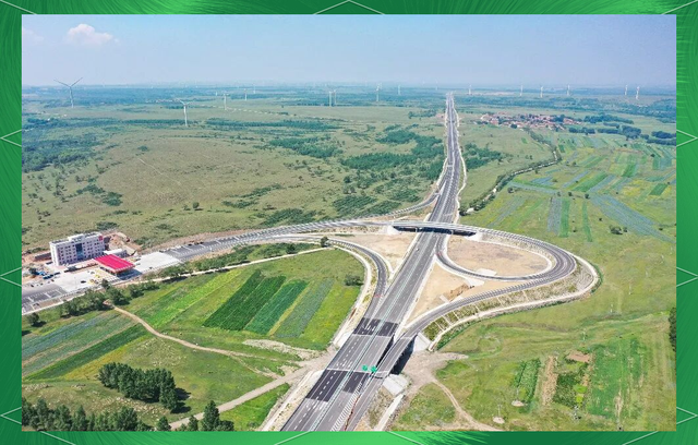 探访京北“尚义”：草原上的风车王国，夏季仅14℃的避暑仙境！