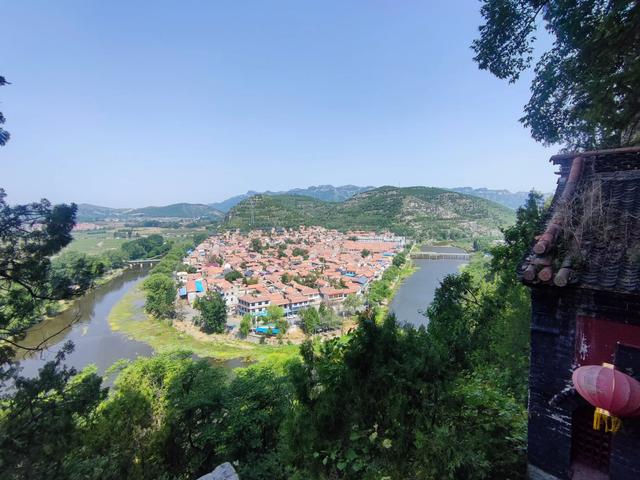 博山青龙山古建筑群，城寨结合，构思巧妙，不虚此行