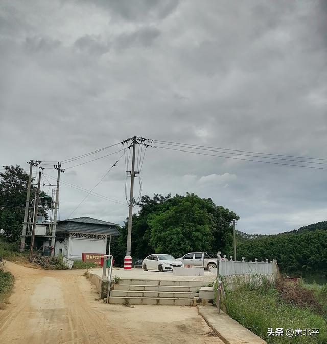广西南宁市武鸣区与兴宁区交界无街小集，半个代销店都没有也叫圩
