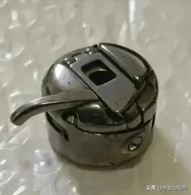 四十年前的老物件，图十是难以启齿的女性用品，你能认识几个？