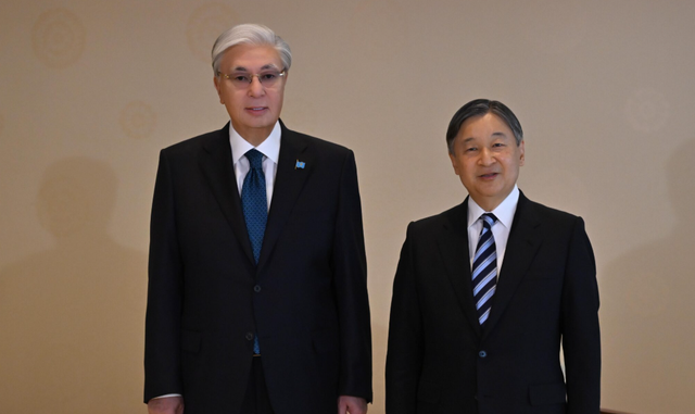 天皇亲自出山，日本的反击正式开始?高市早苗憋出了一毒计