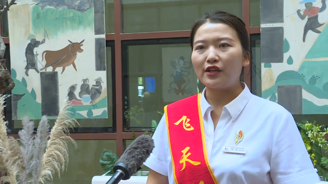文化与服务共舞 敦煌政务服务中心奏响便民乐章