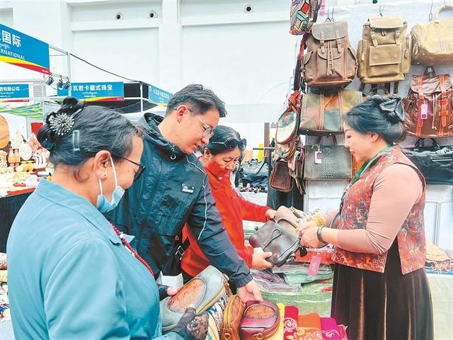 以文旅为桥 与世界相拥——2025年拉萨首届国际文化旅游博览会见闻