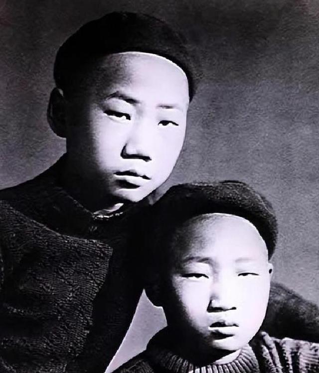 如果毛岸英不牺牲，毛主席会不会让他接班？历史早就给出了答案