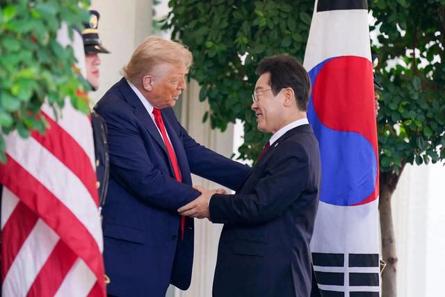 特朗普向金正恩抛橄榄枝有何目的