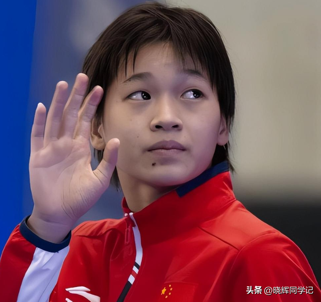 全红婵正式回归亮相！身材高挑颜值抢眼，留长发后判若两人