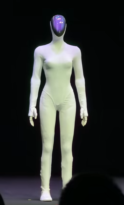 马斯克机器人为何一片叫好，小鹏机器人表现完美，却逼得剪腿自证