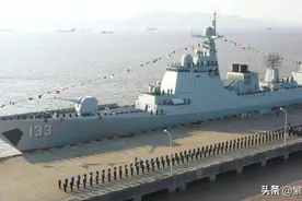 35艘052D型驱逐舰，分为4个批次，到底有多大的不同？图片