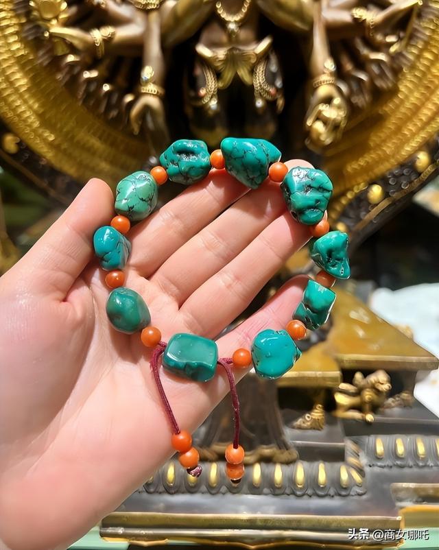 这样搭配，绿松石也能高级又日常！