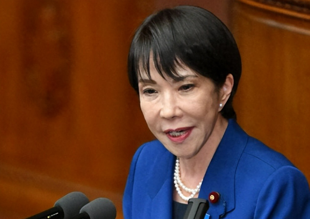 民调狂跌后，高市将目光投向北京，出兵条件已确定，中日胜负揭晓