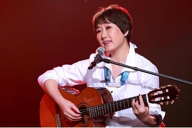 77岁王刚没想到，离婚24年，成方圆会以这种方式，给自己上了一课