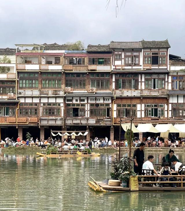 来瞅瞅→邛崃的这座千年古镇有多绝?