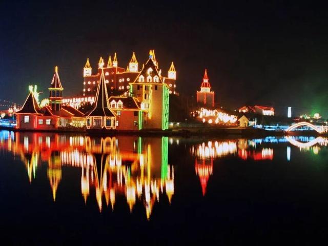 【美丽四川】一湖碧水，半城烟火！玄珠湖的时光故事，就从那个秋夜讲起……|| 雷媛