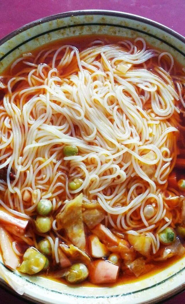 正式通车！全线免费！新挖赏秋天花板小城，绝美彩林不输九寨！地道美食50元吃爽！