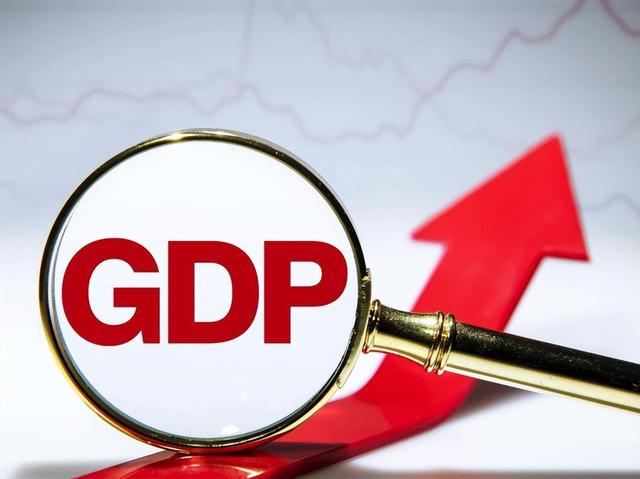 中美GDP差距再次拉大！中国GDP跌到美国60%，到底是哪出问题了？