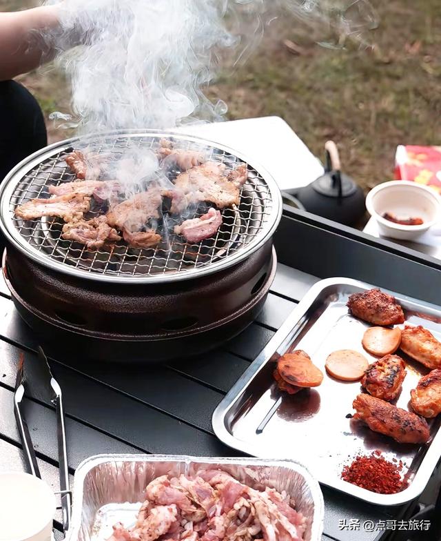 成都市区最大免费露营地，可以烧烤、烤肉，公共交通可到达！