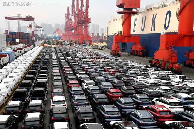 中美日上半年外贸额差距：美国3.7万亿，日本0.72万亿，中国呢？