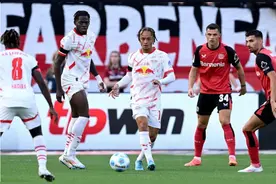 德甲史诗翻盘：0-2到3-2！阿隆索面如死灰，连续35轮不败神话告破图片