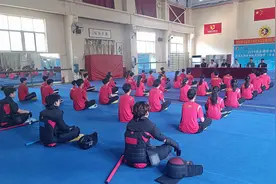 全国青少年武术太极拳和短兵训练营在邢台市闭营图片