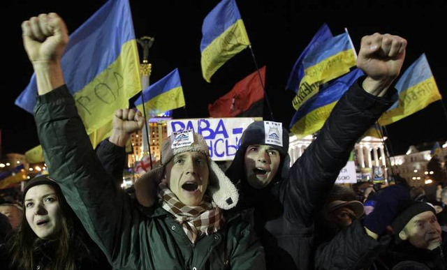 两手空空结束访华，乌克兰收到的第一条消息，是特朗普掀翻谈判桌