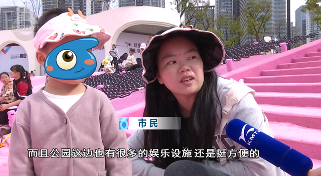 昆明新晋 “城市公共客厅”！有粉色梦幻沙池、花海、草坪，下楼就能嗨玩一整天