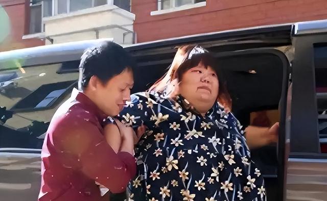 7年前，那个被丈夫喂到330斤，睡塌两张床的校花，如今怎么样了？