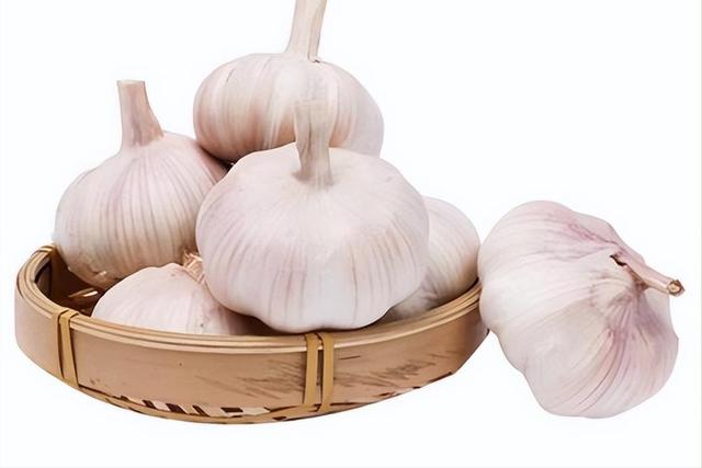 新一轮甲流高发，钟南山建议：少吃鸡肉	，多吃3样增强免疫