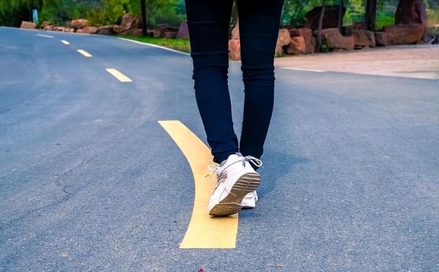 甲流来势凶猛！提醒：1不碰，2不去，3多喝，4要吃，现在看还不晚