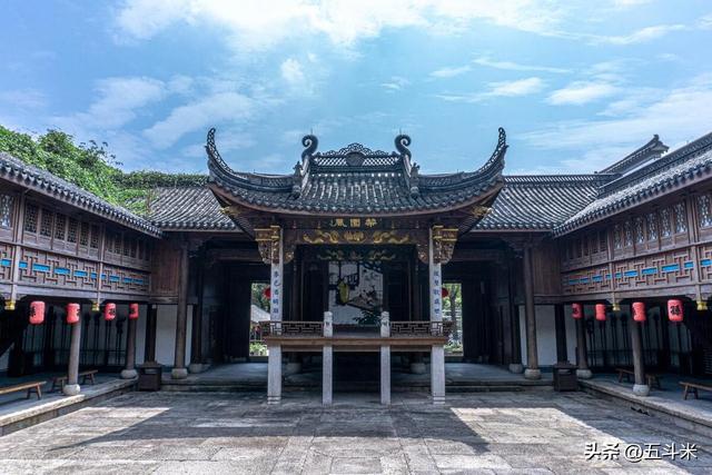 400人的村庄要集资80万修建宗祠，每人需摊派2000元，农民难啊！