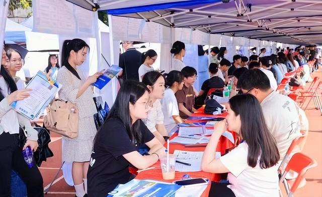 25年最幸运考生诞生：444分“捡漏”985，专业自选非冷门