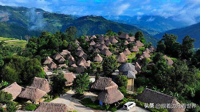 《西双版纳 澜沧行》漫山云雾绕左都，佤寨风情入画来