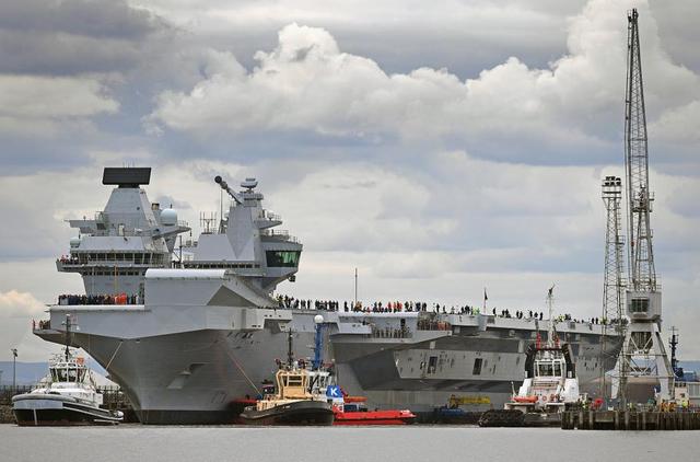 又让张召忠说中了？东拼西凑550亿建的2艘航母，如今彻底成为累赘