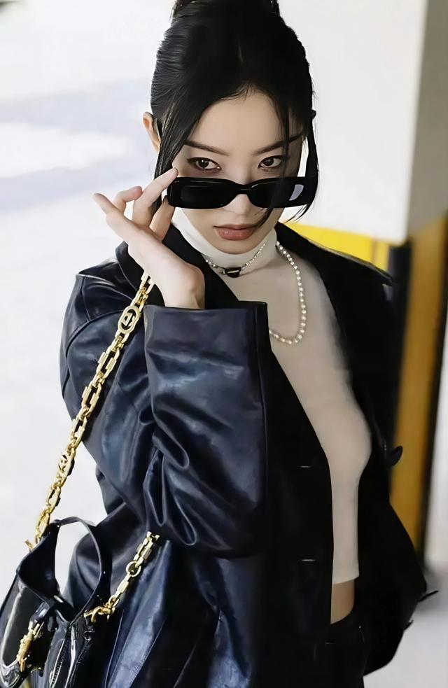 论气场的重要性！倪妮用项圈证明：不是衣服挑人，是人盘活衣服