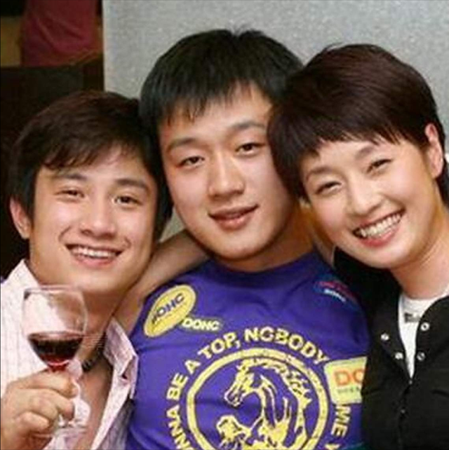 离婚6年后，文章做梦也没想到，49岁的马伊琍依然给他留足了体面