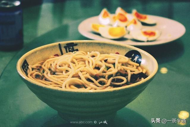 自驾营地：山东枣庄市境内免费床车房车露营地停车场主要景点美食