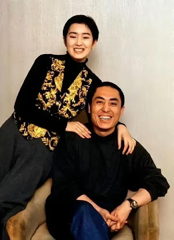 国安“点名	”75岁张艺谋，释放三个强烈信号，巩俐的话真没说错