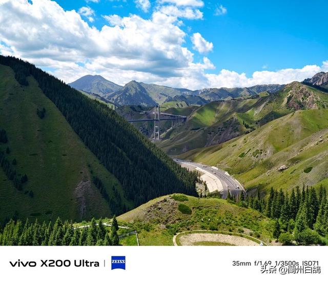 带 1.5W 和一部 vivo X200 Ultra 去新疆感受人生是旷野