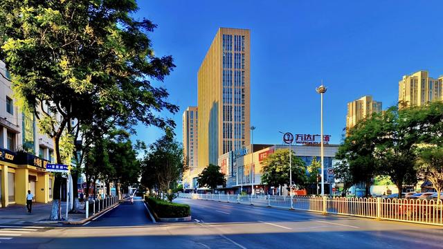 家门口的风景——万达广场