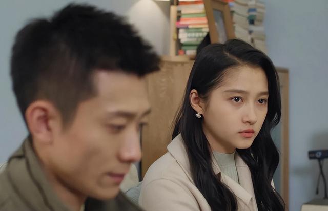 司晓迪鹿晗风波仅3天，央媒点名关晓彤，释放2大信号	，风向变了