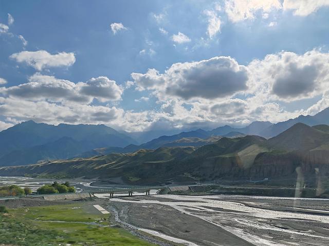 北疆行④——壮观的安集海大峡谷