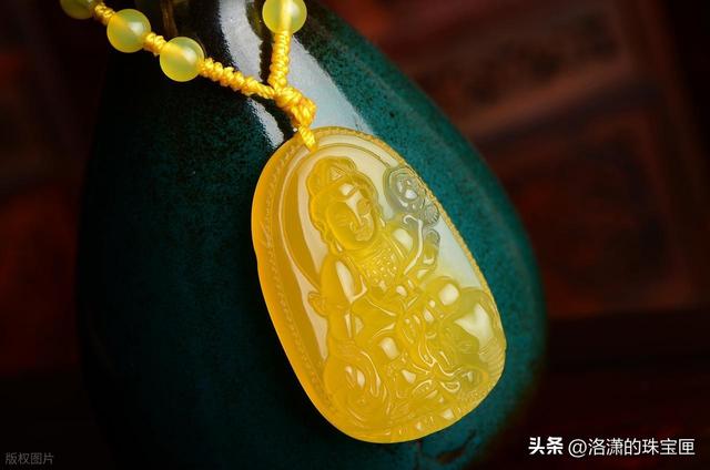 玉髓八大冷知识:它是玛瑙近亲,奢侈品牌最爱,一寸画面一寸金
