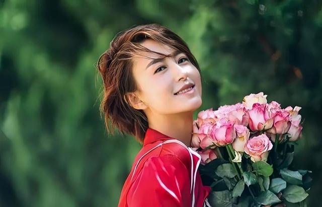 嫁给70岁富翁、包养4个男人？央视女主持私生活谣言有多离谱？