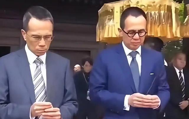 2909亿身家有何用？97岁的李嘉诚无力回天，两个60岁儿子已成心病