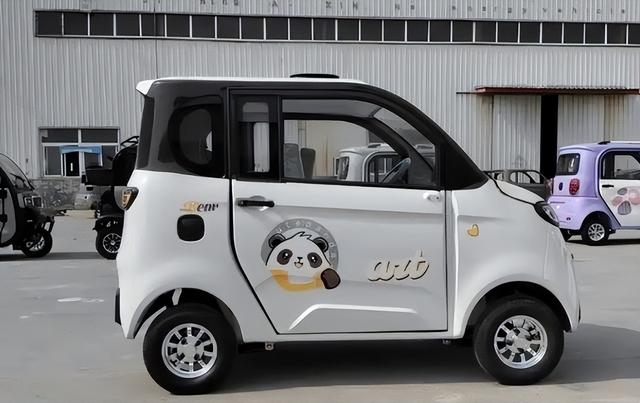 从满街乱窜到销声匿迹，谁杀死了中国县城的“三无神车	”？