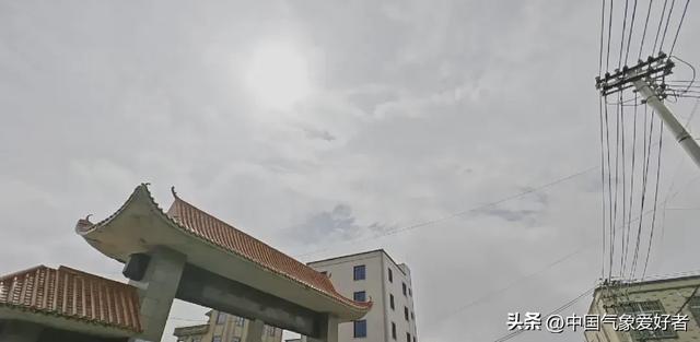 南方大范围高温局部或近40度