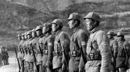 薄一波的两位亲家，一位开国将军，另一位官至副国级	，分别是谁？