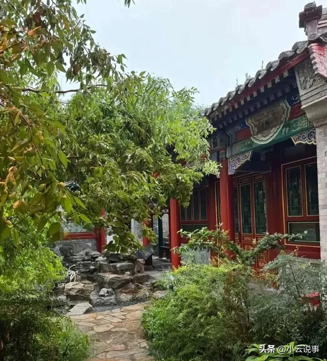 李湘终于晒出北京小院，古色古香似现实版大观园