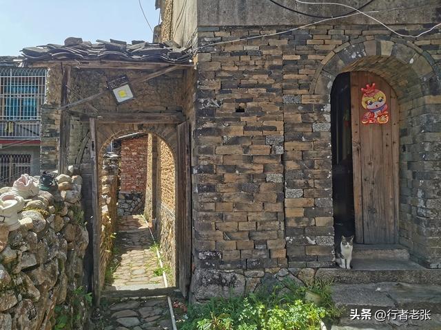 福建古田有座千年古镇，有现实版“拐弯抹角”，住着唐朝皇室后裔